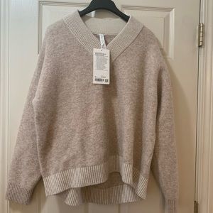 NWT LULULEMON Alpaca Wool V Neck Sweater Size: Medium